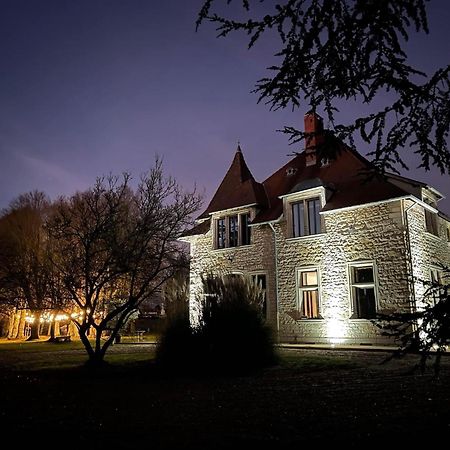 Chambres Au Chateau Du Mouillat Saint-Clair-de-la-Tour Luaran gambar